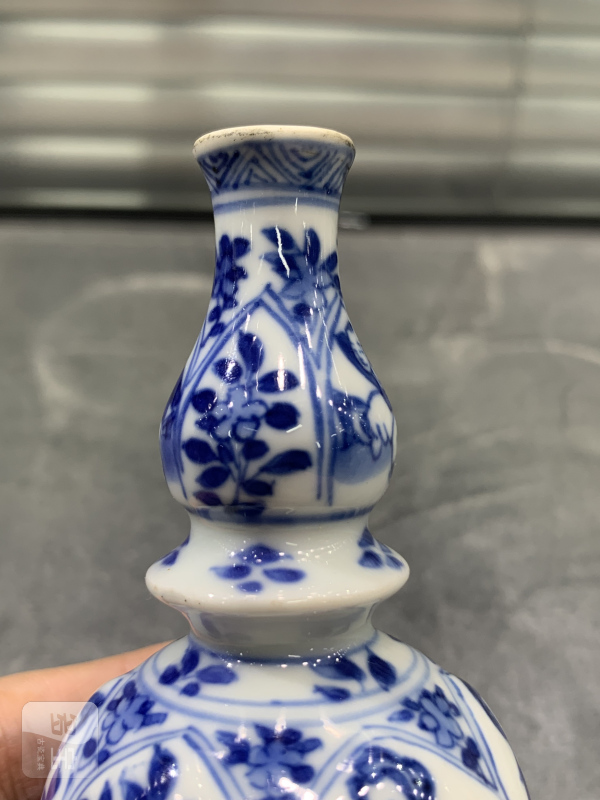 清康熙青花四美图瓜棱小葫芦瓶 - 图8